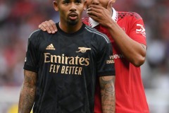 曼联热刺新星闪耀欧冠：凯恩与阿莫林助力球队新篇章